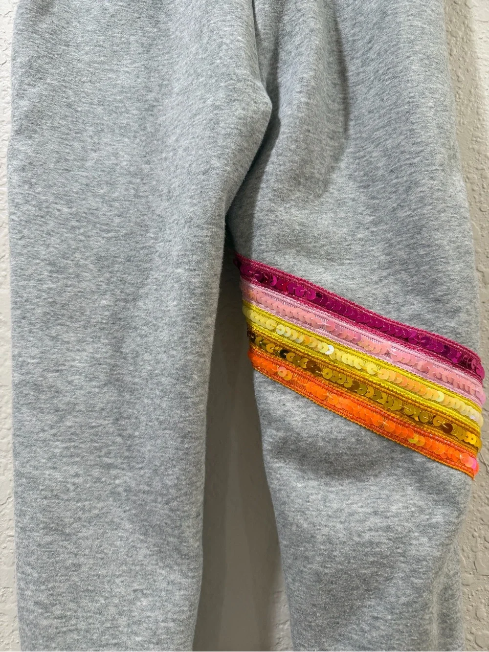Lola + The Boys Wonder Woman Grey Sequin Jogger Pant Size 6